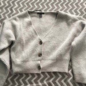 Grey short sweater